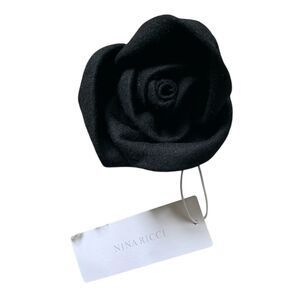 NEW NWT NINA RICCI PARIS black wool Camellia Flower Brooch Pin